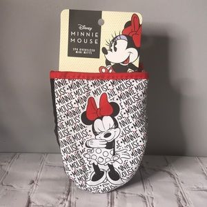 Disney Minnie Mouse 2 Pack Oversized Mini Oven Mitts